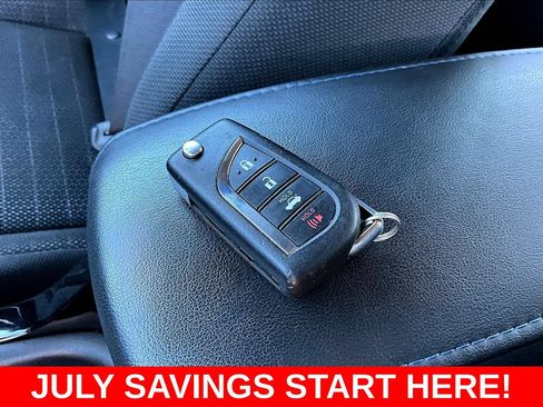 Used 2021 Toyota Corolla SE w/ Carpet Mat Package (TMS) FWD image 42
