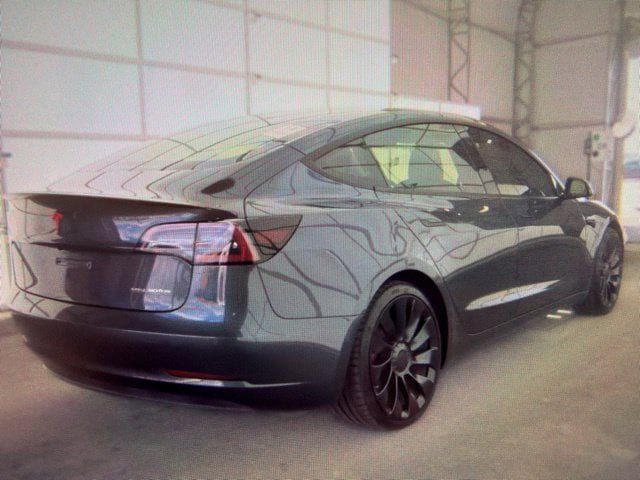 Used 2022 Tesla Model 3 Performance AWD/4WD image 3