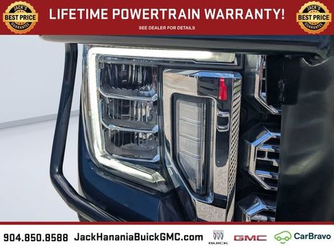 Used 2022 GMC Sierra 3500 Denali w/ Technology Package AWD/4WD image 9