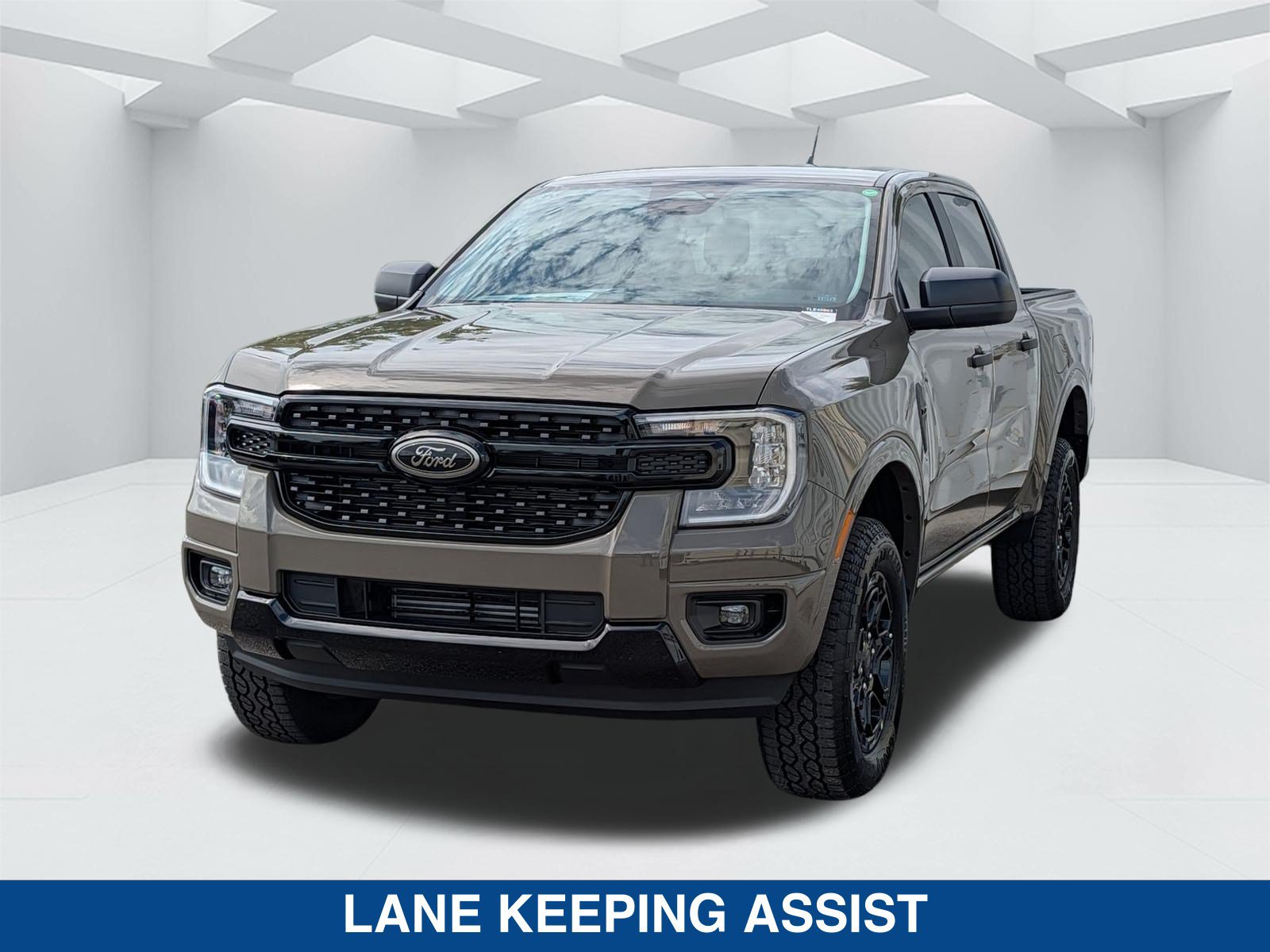 New 2026 Ford Ranger XLT w/ Black Appearance Package RWD image 9