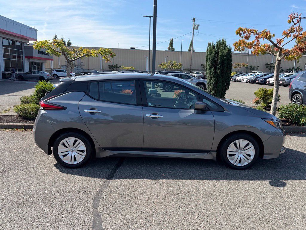 Used 2023 Nissan Leaf S FWD image 6