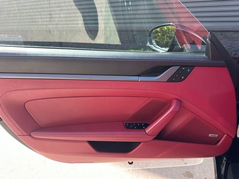 Certified 2022 Porsche 911 Carrera S RWD image 19