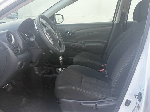 Used 2017 Nissan Versa SV FWD image 11