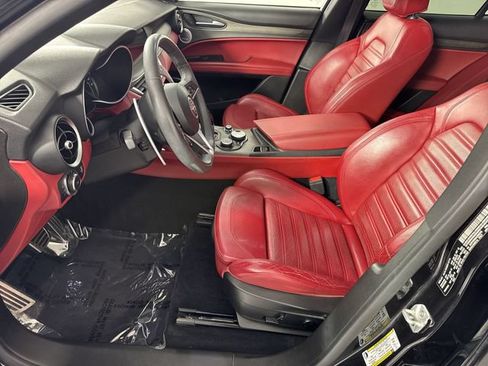 Used 2018 Alfa Romeo Stelvio Ti Sport AWD/4WD image 5