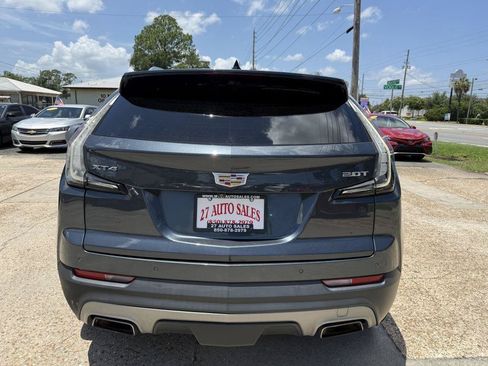 Used 2019 Cadillac XT4 Premium Luxury w/ Technology Package FWD image 6