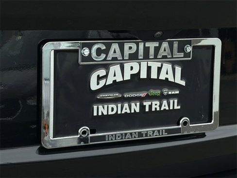 Used 2024 Jeep Grand Cherokee L Laredo image 42