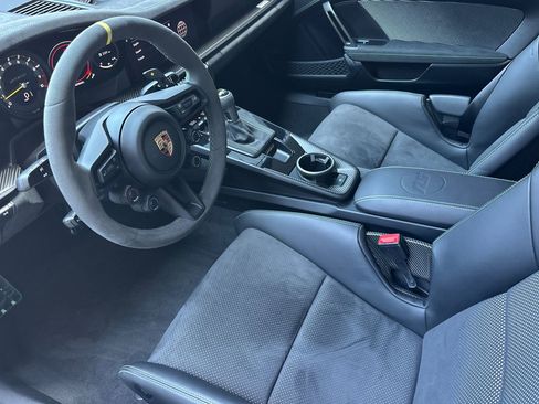 Certified 2023 Porsche 911 GT3 RS w/ Weissach Package RWD image 4