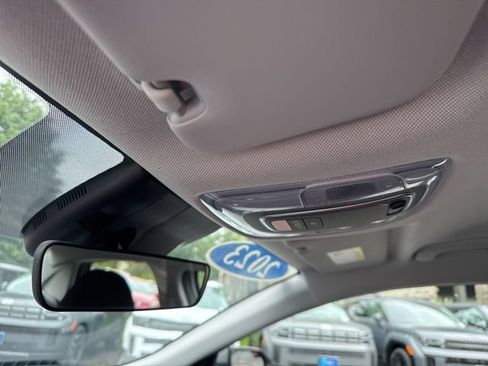 Used 2023 Hyundai Elantra SEL FWD image 37