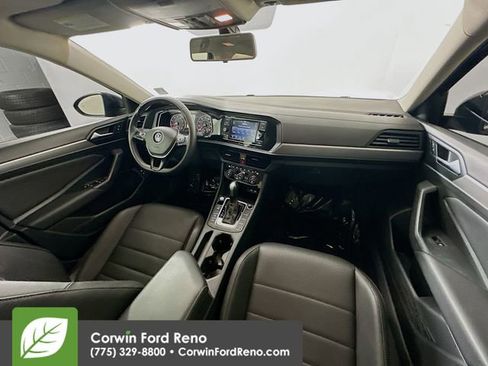 Used 2021 Volkswagen Jetta SE FWD image 23