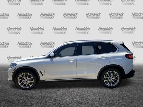 Used 2022 BMW X5 xDrive40i w/ Premium Package AWD/4WD image 7