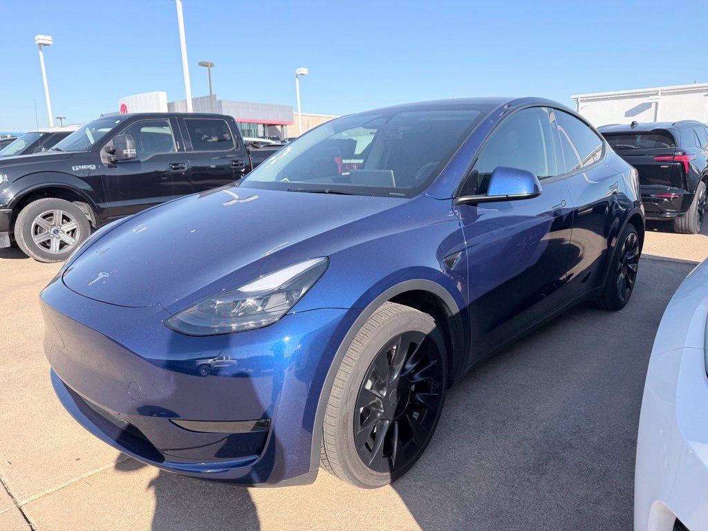 Used 2024 Tesla Model Y 2WD image 9