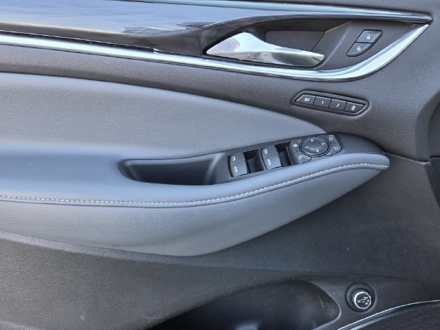 Used 2020 Buick Enclave Premium FWD image 26
