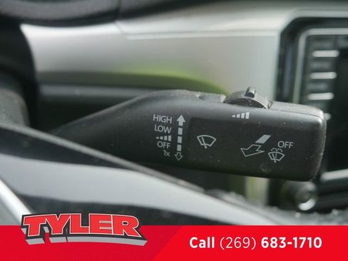 Used 2019 Volkswagen Passat 2.0T Wolfsburg w/ Wheels & Sunroof Package FWD image 26