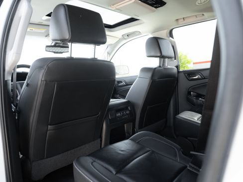 Used 2020 Chevrolet Tahoe LT AWD/4WD image 24