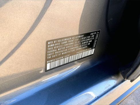 Used 2019 Volkswagen Golf R 4-Door image 32