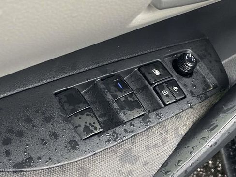 Used 2020 Toyota Corolla LE image 14