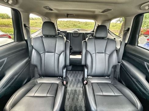Used 2026 Subaru Ascent Limited AWD/4WD image 23