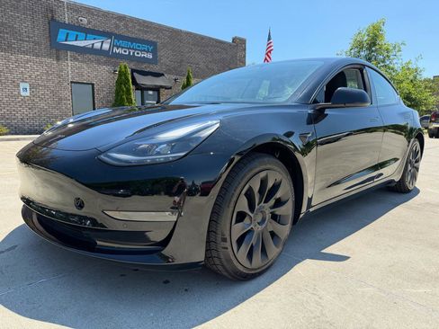Used 2022 Tesla Model 3 Long Range AWD/4WD image 1