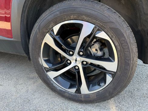 Used 2024 Chevrolet Trax RS w/ Driver Confidence Package FWD image 8