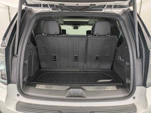 New 2025 Chevrolet Tahoe Premier AWD/4WD image 32