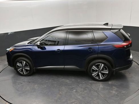 Used 2025 Nissan Rogue SL image 25