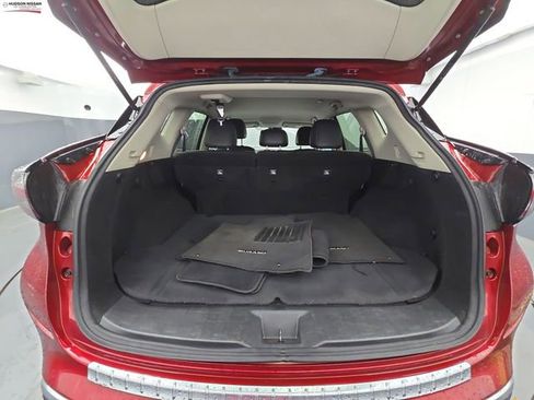 Used 2022 Nissan Murano SV image 45