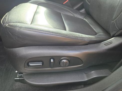 Used 2018 GMC Acadia SLT image 20