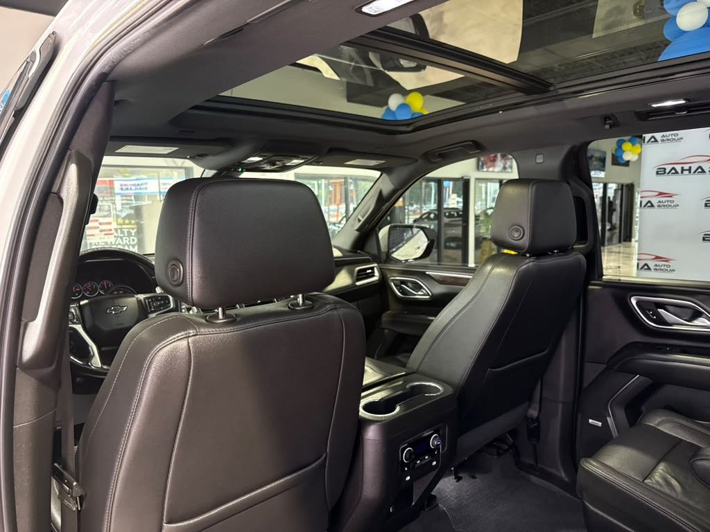 Used 2021 Chevrolet Suburban Z71 w/ Luxury Package AWD/4WD image 39