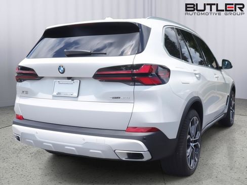 New 2026 BMW X5 sDrive40i w/ Climate Comfort Package RWD image 6