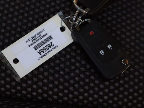 Used 2017 Chevrolet Equinox LS image 29