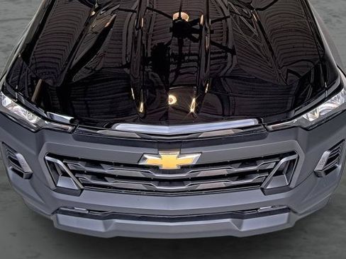 New 2026 Chevrolet Colorado W/T w/ WT Custom Package AWD/4WD image 18