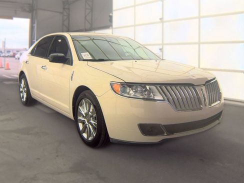 Used 2012 Lincoln MKZ Hybrid FWD image 3