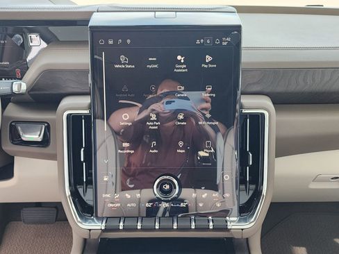 New 2026 GMC Yukon Denali AWD/4WD image 30