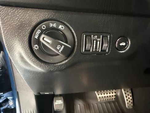 Used 2022 Dodge Challenger R/T Scat Pack w/ Plus Package RWD image 15