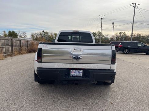 Used 2015 Ford F350 Platinum image 4