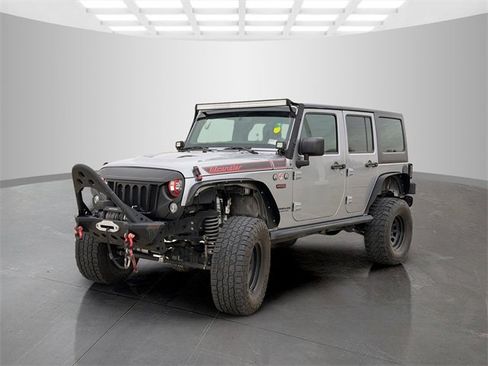 Used 2016 Jeep Wrangler Unlimited Rubicon image 4