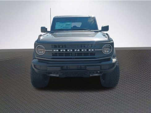 New 2025 Ford Bronco 4-Door image 3