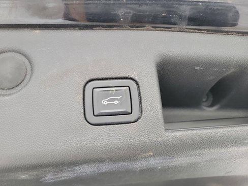 Used 2022 Chevrolet Equinox LT image 9