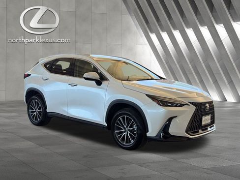 Certified 2025 Lexus NX 250 FWD w/ Accessory Package (Z1) image 5