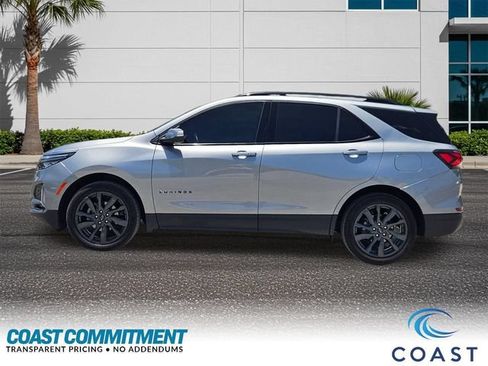Used 2023 Chevrolet Equinox RS w/ RS Leather Package FWD image 3