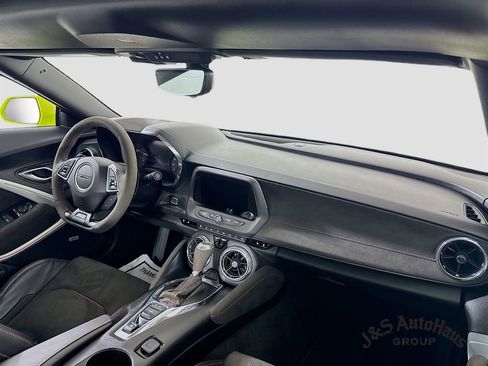 Used 2019 Chevrolet Camaro ZL1 image 30