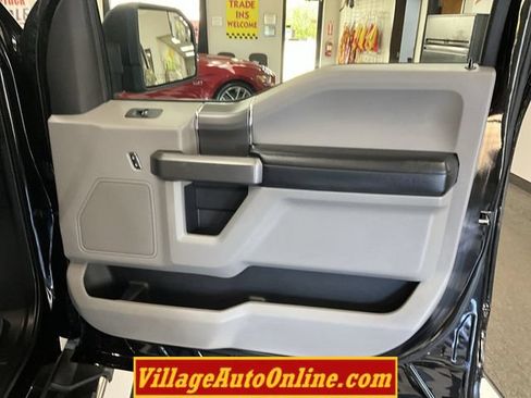 Used 2020 Ford F150 XLT w/ Equipment Group 302A Luxury AWD/4WD image 34