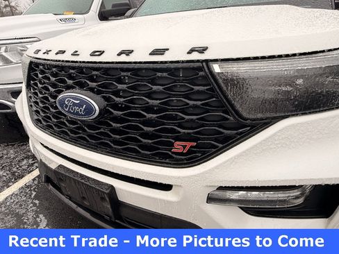 Used 2020 Ford Explorer ST w/ Premium Technology Package image 3
