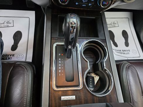 Used 2017 Ford Expedition Platinum RWD image 35