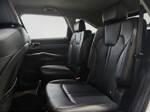 Certified 2024 Kia Sorento EX FWD image 21
