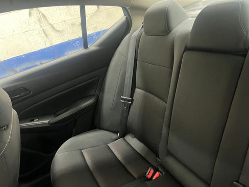 Used 2025 Nissan Altima 2.5 SV image 35