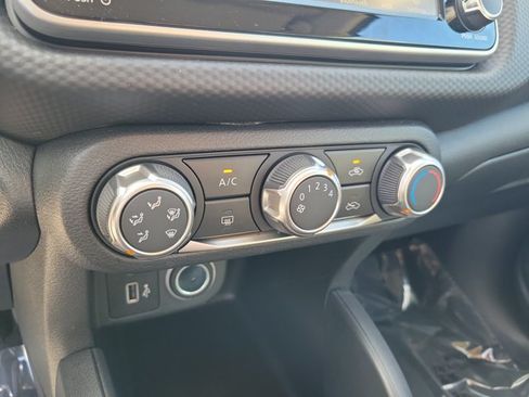 Used 2024 Nissan Kicks S FWD image 29