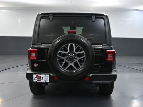 Used 2024 Jeep Wrangler Sahara image 6