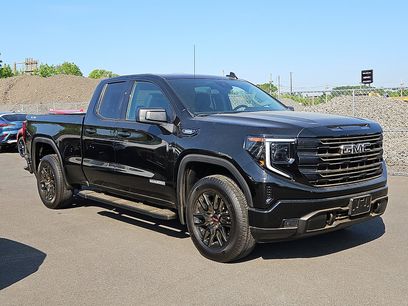 Certified 2024 GMC Sierra 1500 Elevation w/ LPO, Elevation Black Package