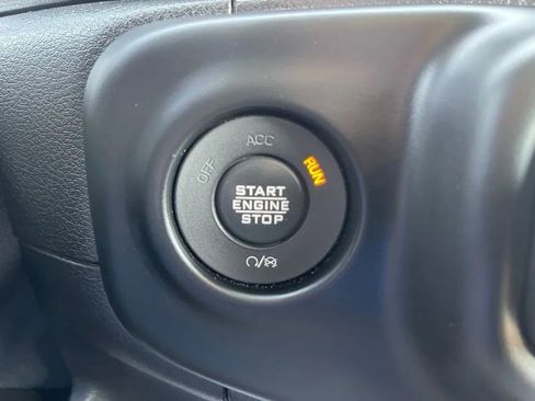 Used 2021 Jeep Wrangler Unlimited Sahara w/ LED Lighting Group AWD/4WD image 30